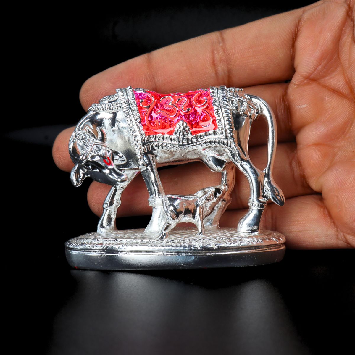 Cow Matelic Rasin Murti Premium Pink Silver Small Size Washable - Image 3