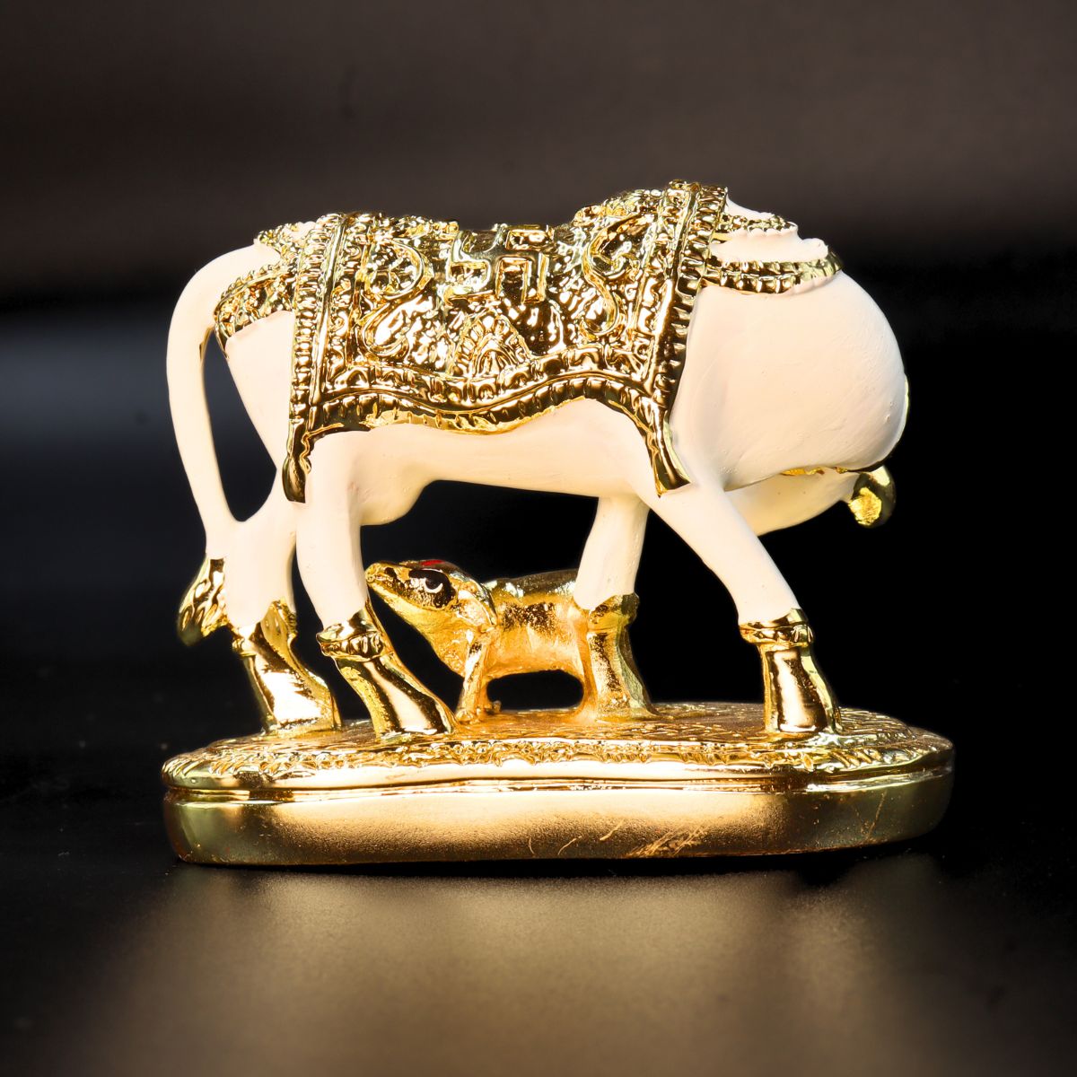 Cow Matelic Rasin Murti Premium White Gold Small Size Washable - Image 4