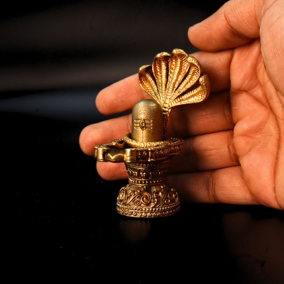 Shivling Brass Murti: Stunning Premium Quality for You - Image 4