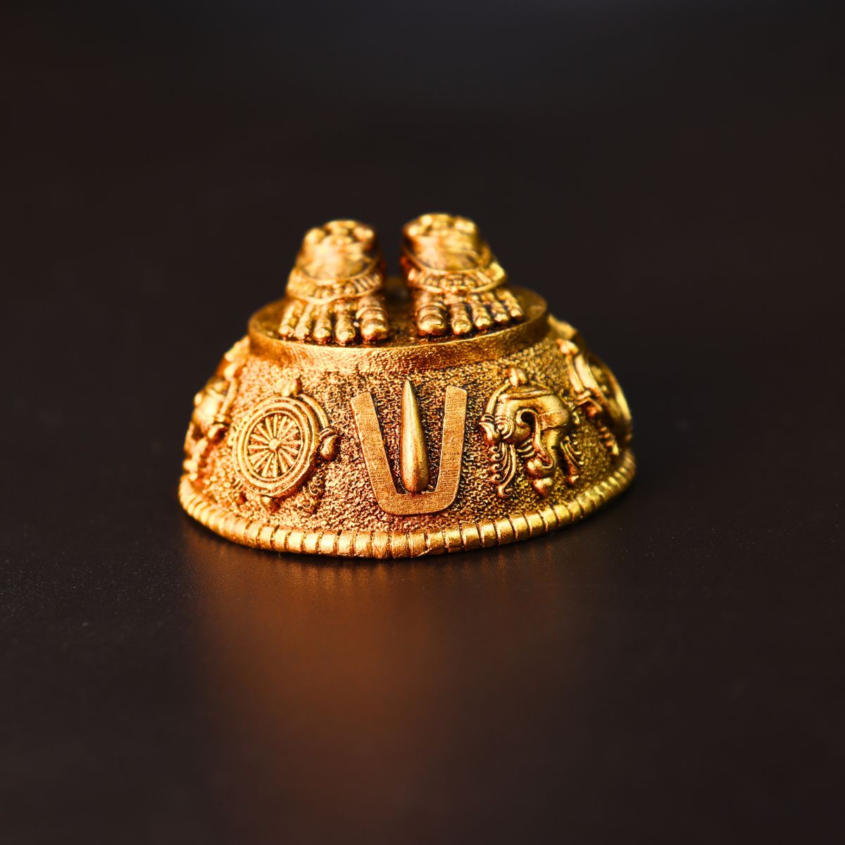 Brass Laxmi Shri Charan: Stunning and Affordable 2cm Idol - Image 3